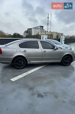 Лифтбек Skoda Octavia 2010 в 