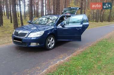 Универсал Skoda Octavia 2012 в Маневичах