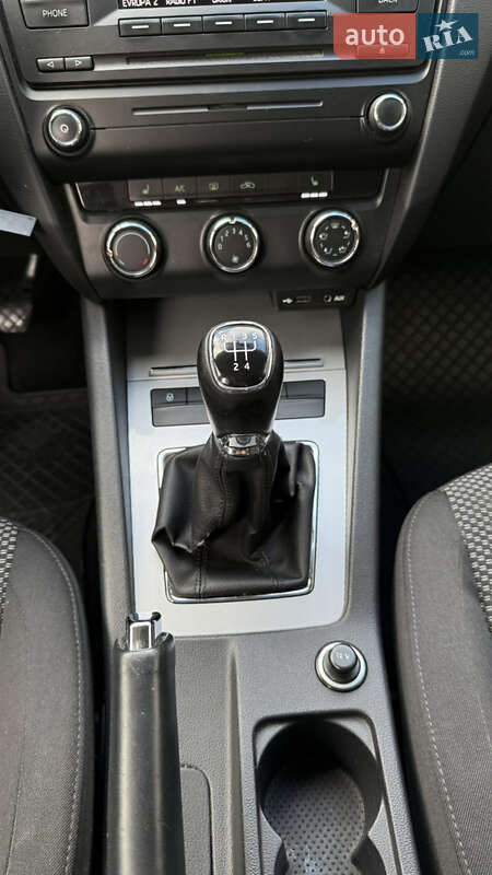 Лифтбек Skoda Octavia 2014 в Ужгороде