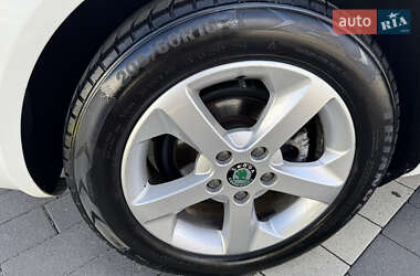 Ліфтбек Skoda Octavia 2011 в  фото 18 Ліфтбек Skoda Octavia 2011 в