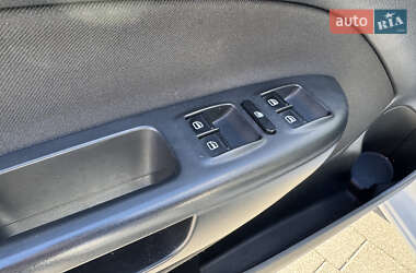 Ліфтбек Skoda Octavia 2011 в  фото 37 Ліфтбек Skoda Octavia 2011 в