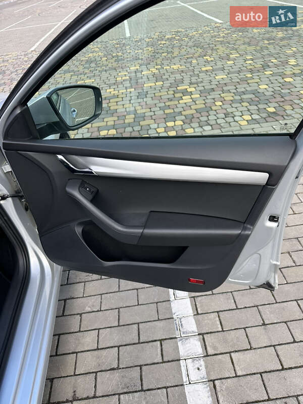 Универсал Skoda Octavia 2020 в Луцке фото 31 Универсал Skoda Octavia 2020 в Луцке