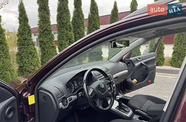Универсал Skoda Octavia 2011 в 