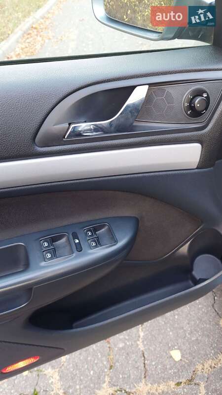 Универсал Skoda Octavia 2012 в Лозовой фото 2 Универсал Skoda Octavia 2012 в Лозовой
