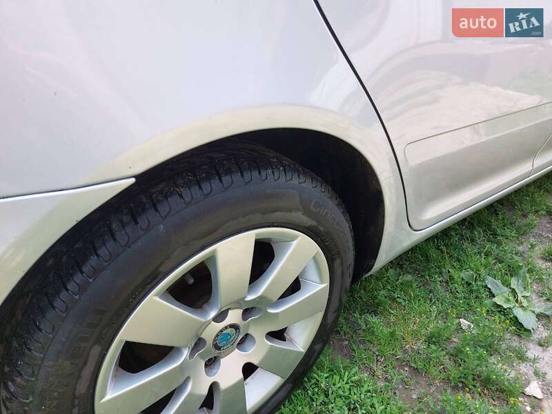 Универсал Skoda Octavia 2013 в Кременце фото 30 Универсал Skoda Octavia 2013 в Кременце