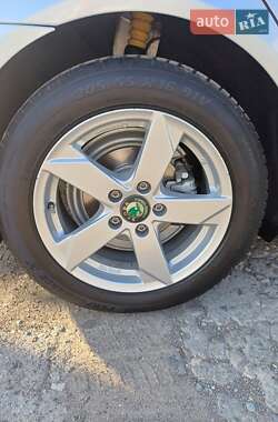 Универсал Skoda Octavia 2011 в 