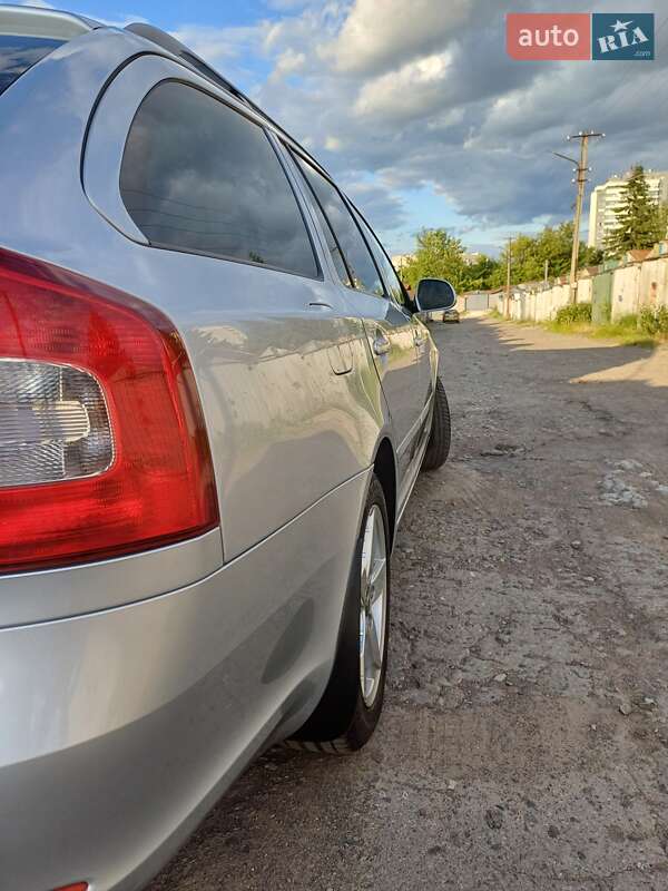 Універсал Skoda Octavia 2011 в Львові