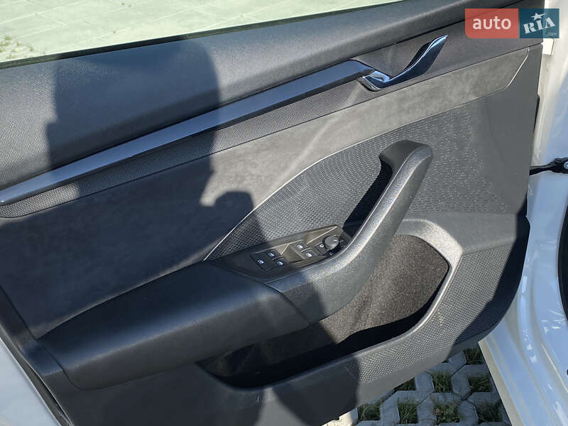 Лифтбек Skoda Octavia 2021 в Львове