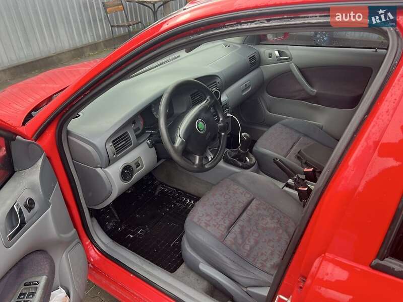 Ліфтбек Skoda Octavia 1998 в Петропавлівській Борщагівці