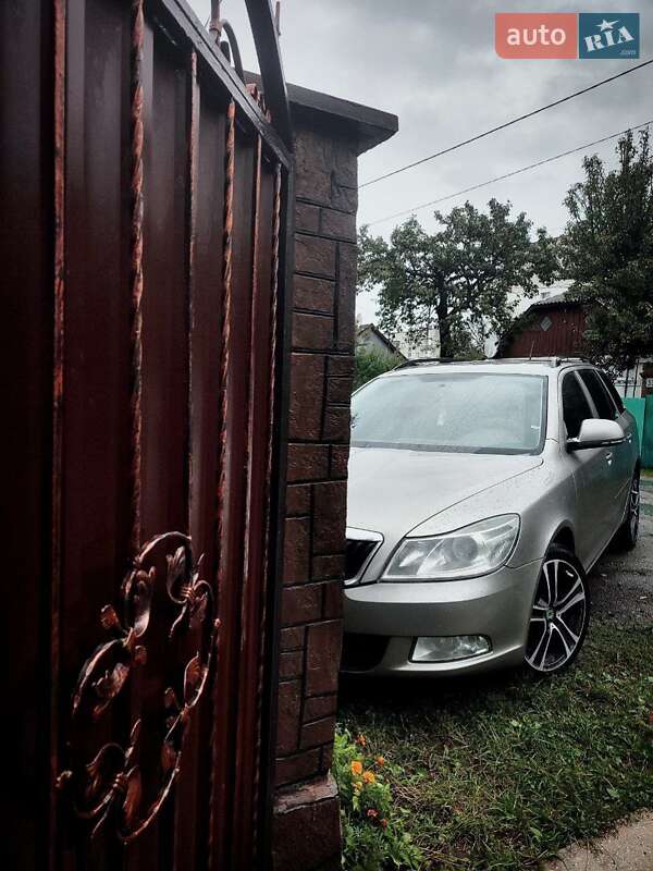 Универсал Skoda Octavia 2011 в Бердичеве фото 10 Универсал Skoda Octavia 2011 в Бердичеве