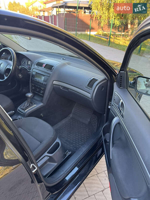Лифтбек Skoda Octavia 2008 в Львове фото 39 Лифтбек Skoda Octavia 2008 в Львове