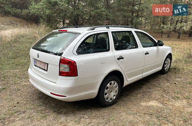 Универсал Skoda Octavia 2010 в 