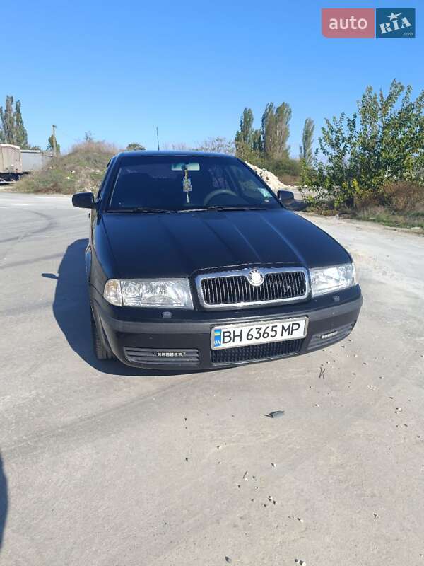 Лифтбек Skoda Octavia 2009 в 