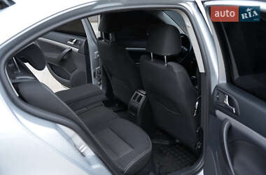 Лифтбек Skoda Octavia 2010 в 