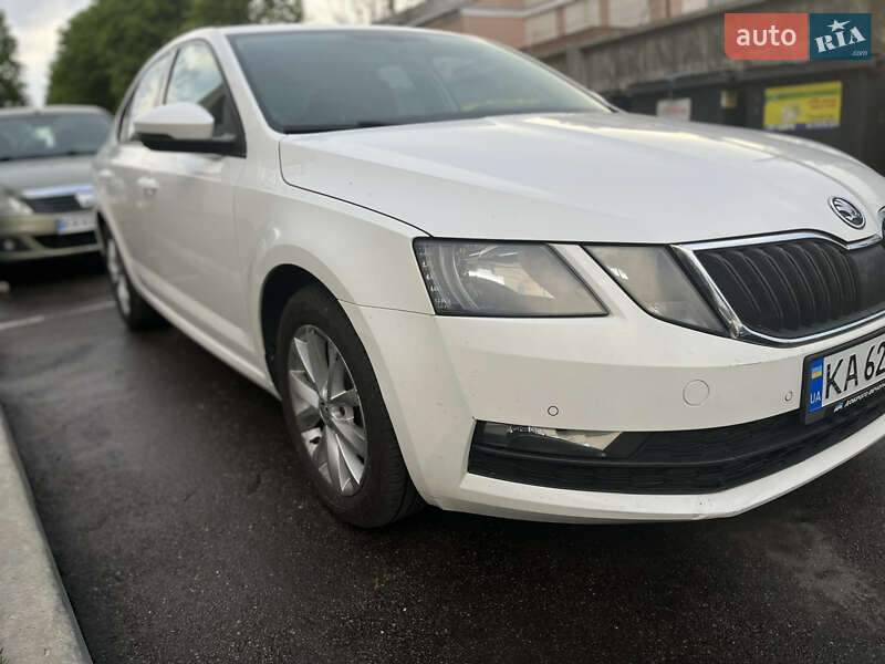 Лифтбек Skoda Octavia 2017 в Киеве