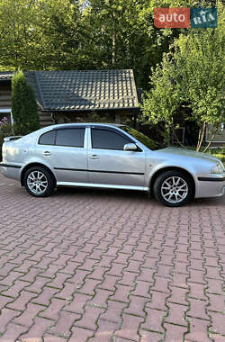Лифтбек Skoda Octavia 2008 в 