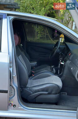 Лифтбек Skoda Octavia 2008 в 