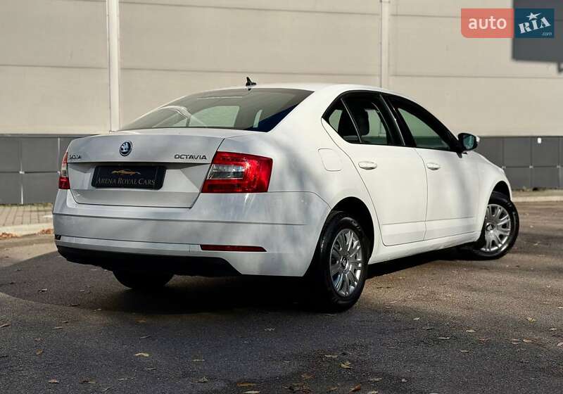 Лифтбек Skoda Octavia 2019 в Киеве