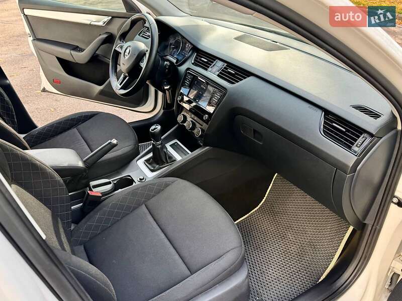 Лифтбек Skoda Octavia 2019 в Киеве