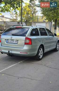 Универсал Skoda Octavia 2009 в 