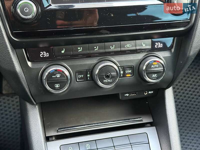 Універсал Skoda Octavia 2016 в Хмельницькому