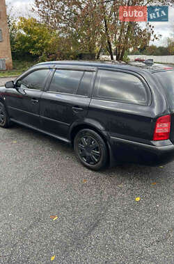 Универсал Skoda Octavia 2002 в  фото 4 Универсал Skoda Octavia 2002 в