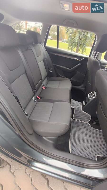 Універсал Skoda Octavia 2017 в Києві фото 27 Універсал Skoda Octavia 2017 в Києві