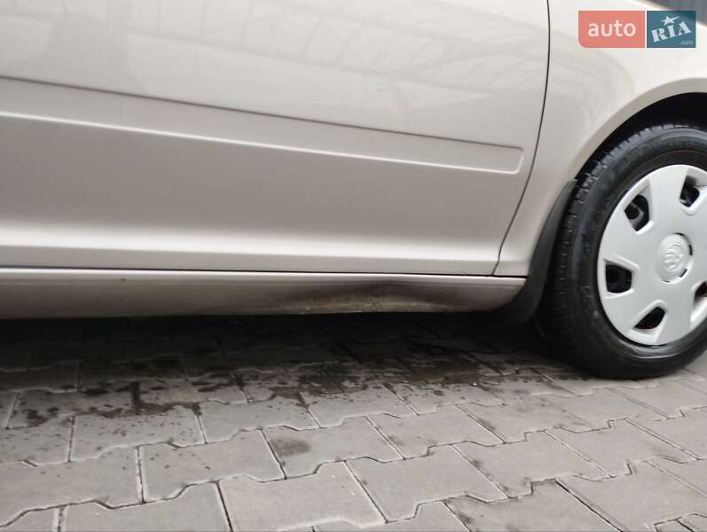 Ліфтбек Skoda Octavia 2011 в Києві фото 2 Ліфтбек Skoda Octavia 2011 в Києві