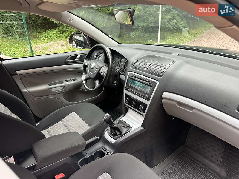 Универсал Skoda Octavia 2010 в Киеве фото 48 Универсал Skoda Octavia 2010 в Киеве