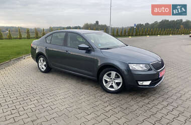 Лифтбек Skoda Octavia 2016 в Луцке