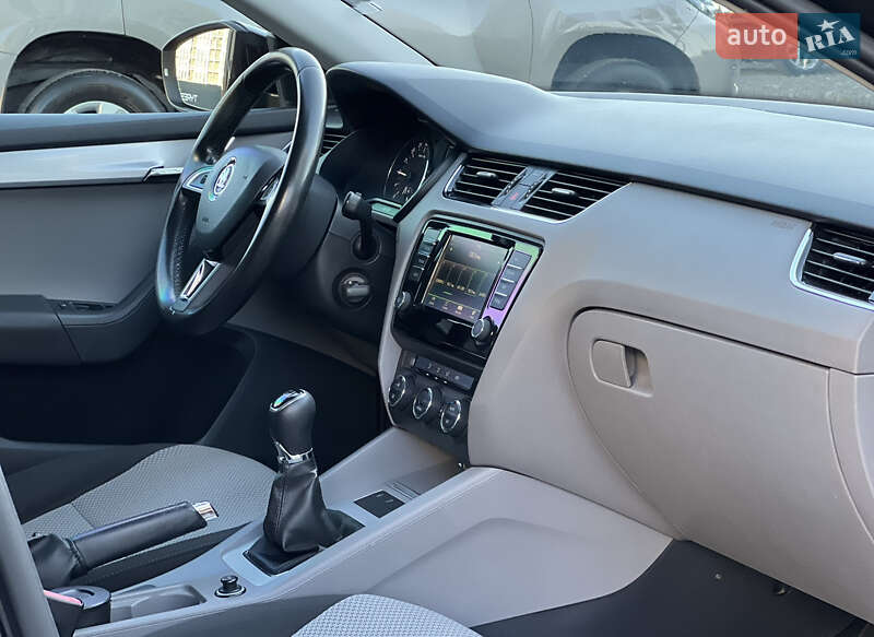 Универсал Skoda Octavia 2015 в Ужгороде фото 42 Универсал Skoda Octavia 2015 в Ужгороде