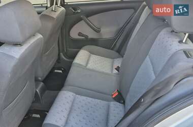 Лифтбек Skoda Octavia 2005 в  фото 2 Лифтбек Skoda Octavia 2005 в