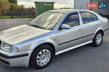 Лифтбек Skoda Octavia 2005 в  фото 6 Лифтбек Skoda Octavia 2005 в