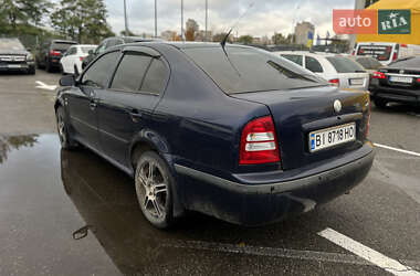 Лифтбек Skoda Octavia 2001 в 
