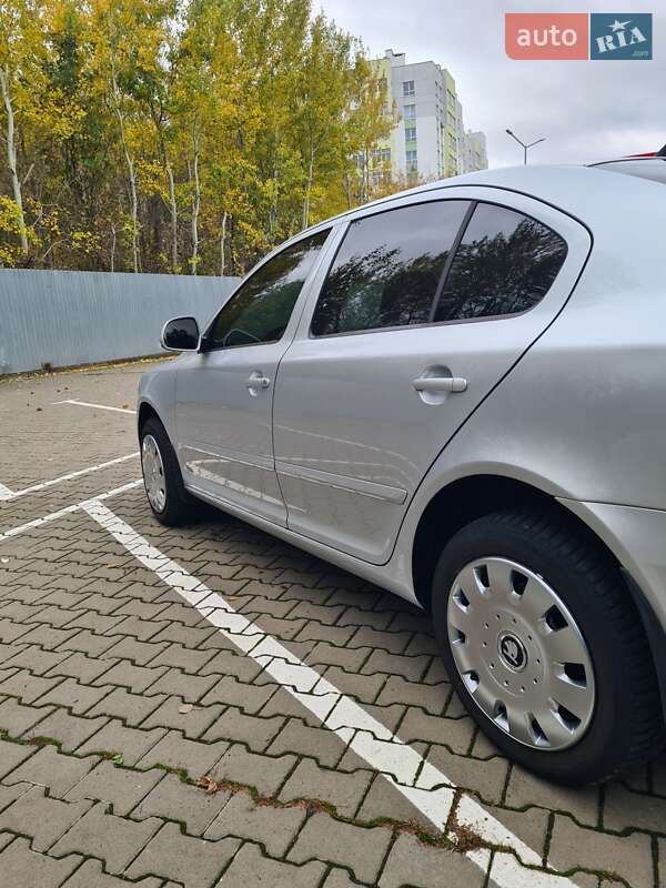 Ліфтбек Skoda Octavia 2011 в Києві фото 9 Ліфтбек Skoda Octavia 2011 в Києві