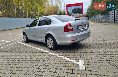 Лифтбек Skoda Octavia 2011 в 