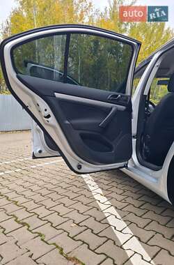 Лифтбек Skoda Octavia 2011 в 