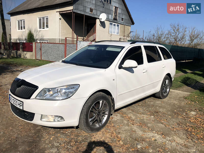 Универсал Skoda Octavia 2012 в Хусте