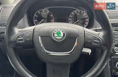Лифтбек Skoda Octavia 2009 в 
