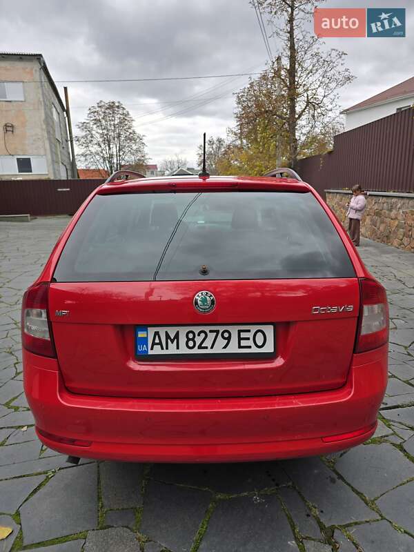 Универсал Skoda Octavia 2011 в Малине