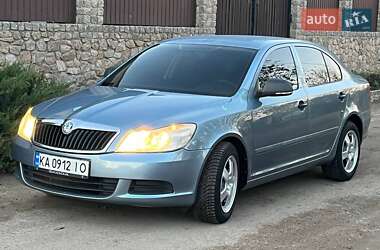Лифтбек Skoda Octavia 2011 в 