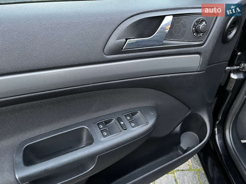 Универсал Skoda Octavia 2005 в Звягеле фото 20 Универсал Skoda Octavia 2005 в Звягеле