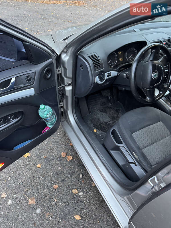 Лифтбек Skoda Octavia 2010 в Павлограде фото 16 Лифтбек Skoda Octavia 2010 в Павлограде