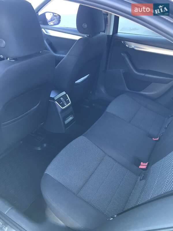 Ліфтбек Skoda Octavia 2014 в Кам'янець-Подільському фото 21 Ліфтбек Skoda Octavia 2014 в Кам'янець-Подільському