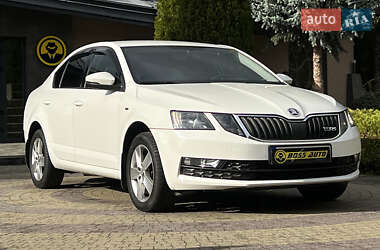 Лифтбек Skoda Octavia 2019 в Львове