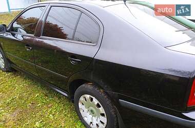 Лифтбек Skoda Octavia 2010 в 