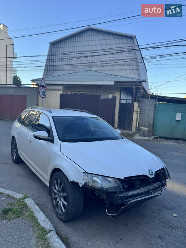 Універсал Skoda Octavia 2014 в Одесі