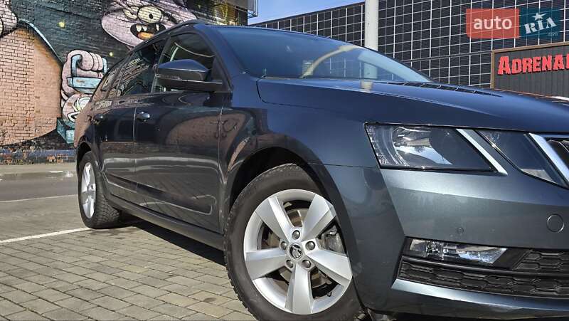 Универсал Skoda Octavia 2019 в Луцке фото 9 Универсал Skoda Octavia 2019 в Луцке