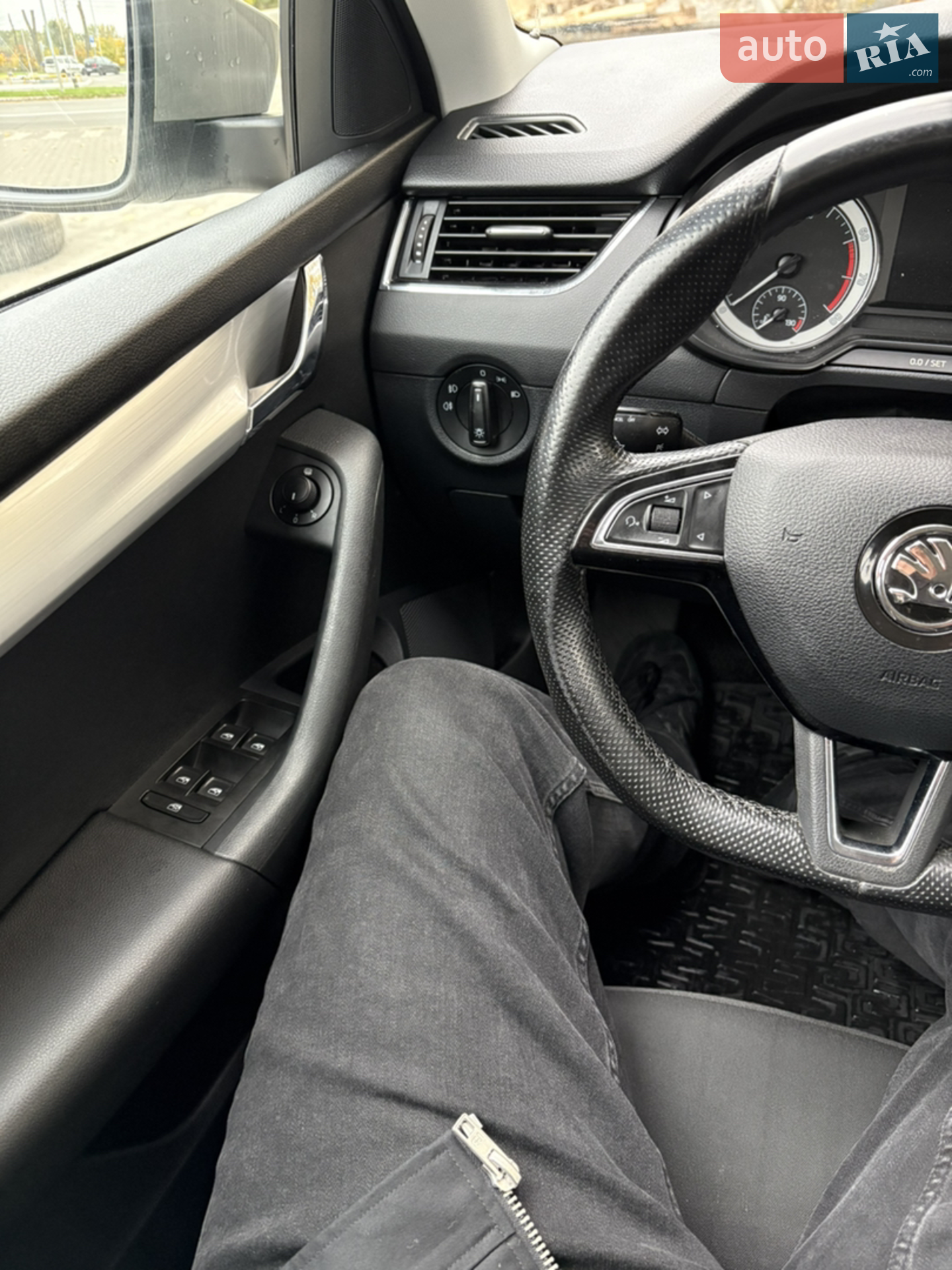2019 Skoda Octavia - мініатюра 9