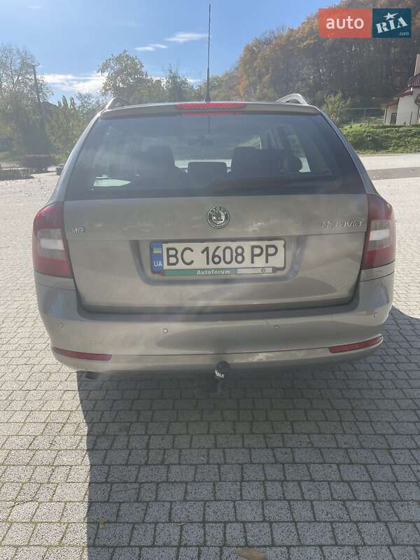 Универсал Skoda Octavia 2009 в Винниках фото 4 Универсал Skoda Octavia 2009 в Винниках